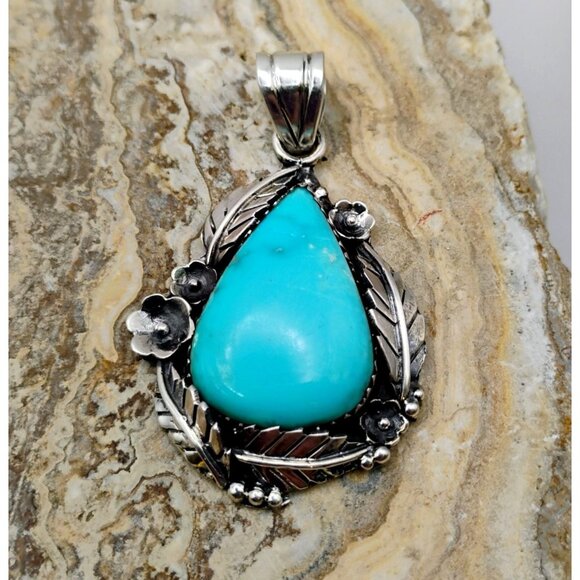 Southwest Native Style Aqua Blue Turquoise Sterling Silver Pendant Unisex - Picture 1 of 6